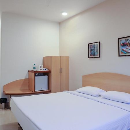 Tirupur Hotel Ngoại thất bức ảnh