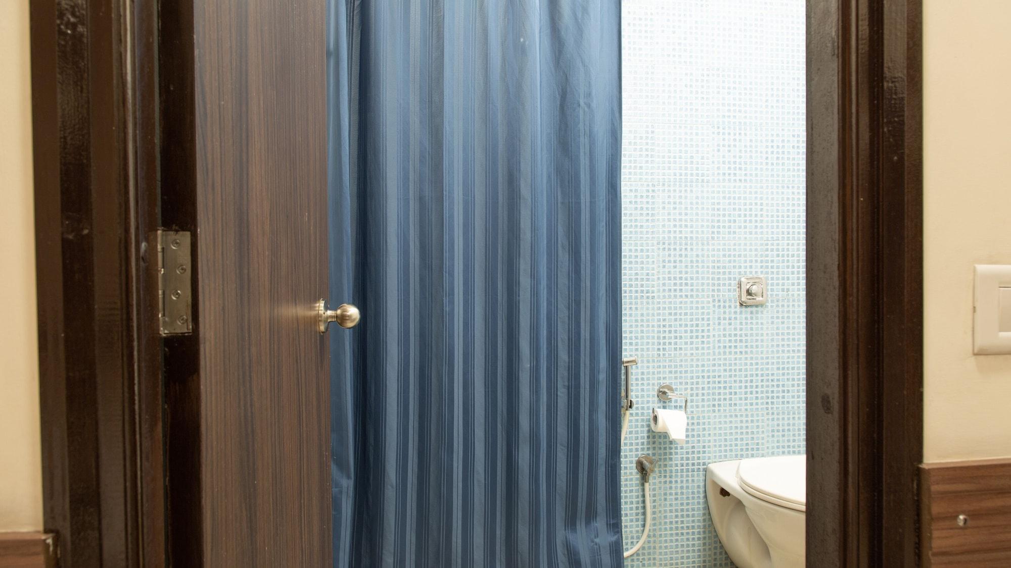 Tirupur Hotel Ngoại thất bức ảnh