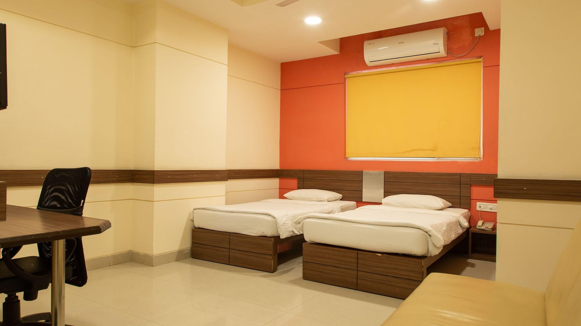Tirupur Hotel Ngoại thất bức ảnh