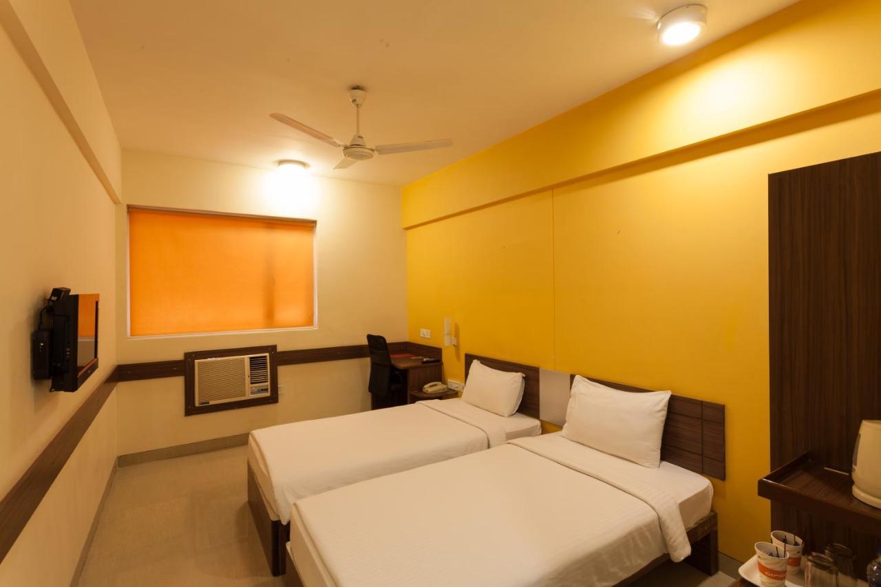 Tirupur Hotel Ngoại thất bức ảnh