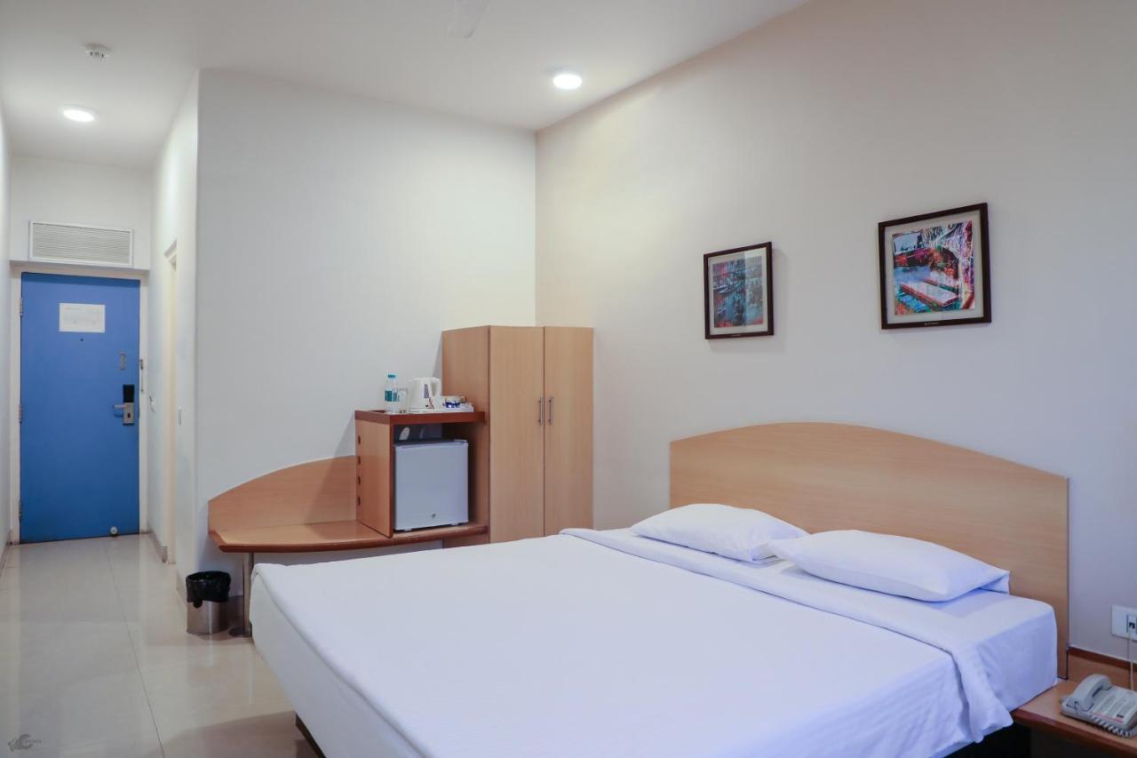 Tirupur Hotel Ngoại thất bức ảnh