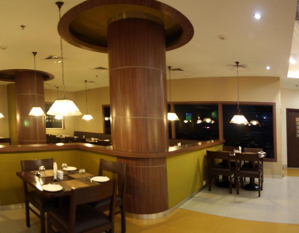Tirupur Hotel Ngoại thất bức ảnh