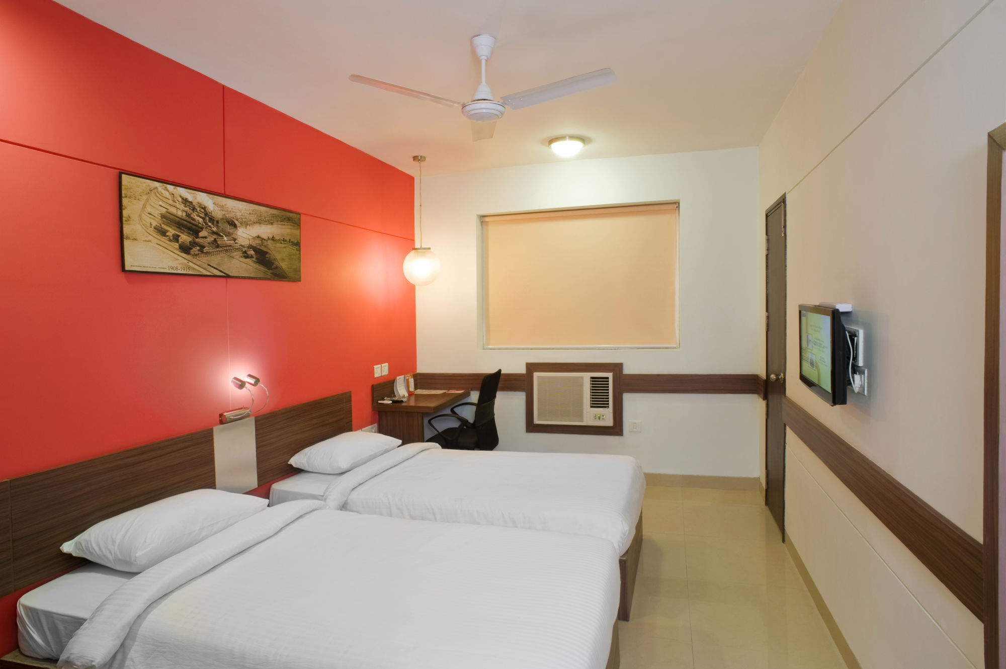 Tirupur Hotel Ngoại thất bức ảnh